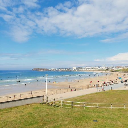 Luxurious Beach Front Apartment In Portrush Esterno foto