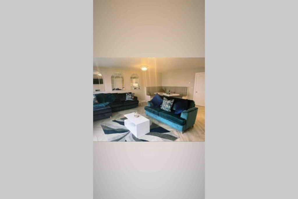 Luxurious Beach Front Apartment In Portrush Esterno foto