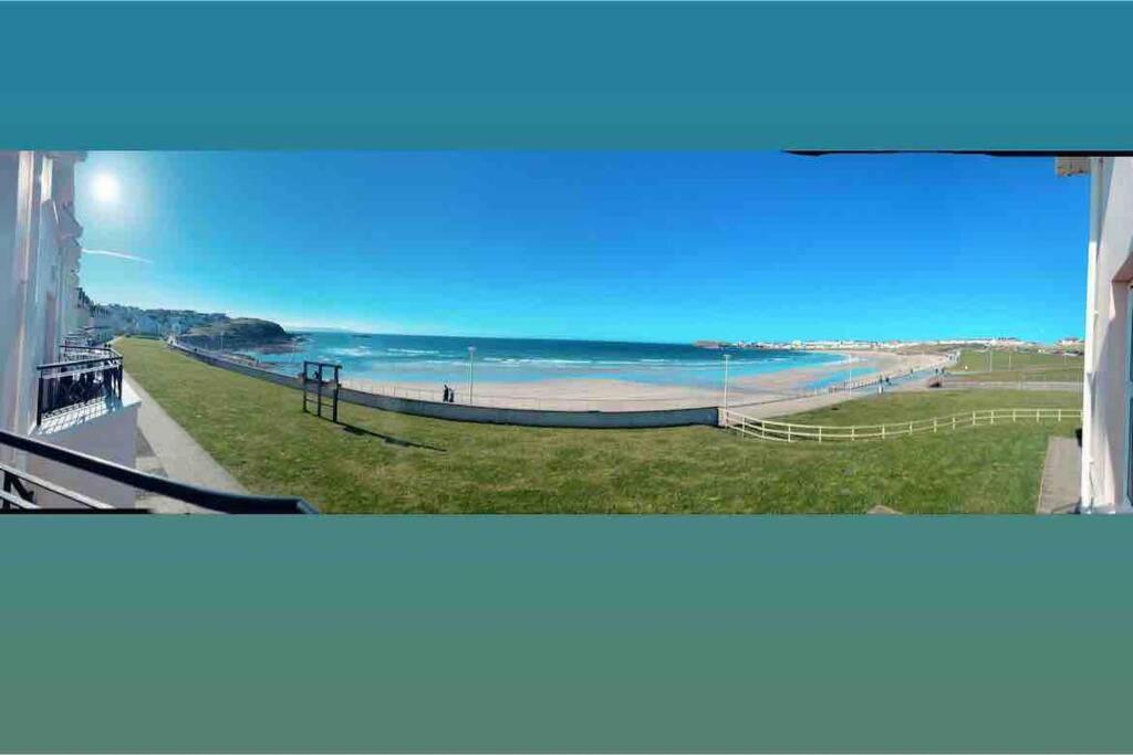 Luxurious Beach Front Apartment In Portrush Esterno foto